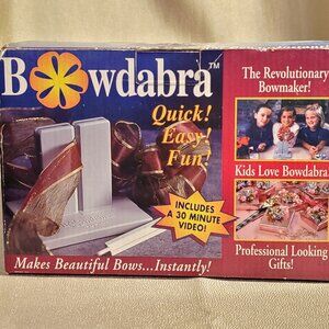 Vintage Bowdabra Bow Maker, New